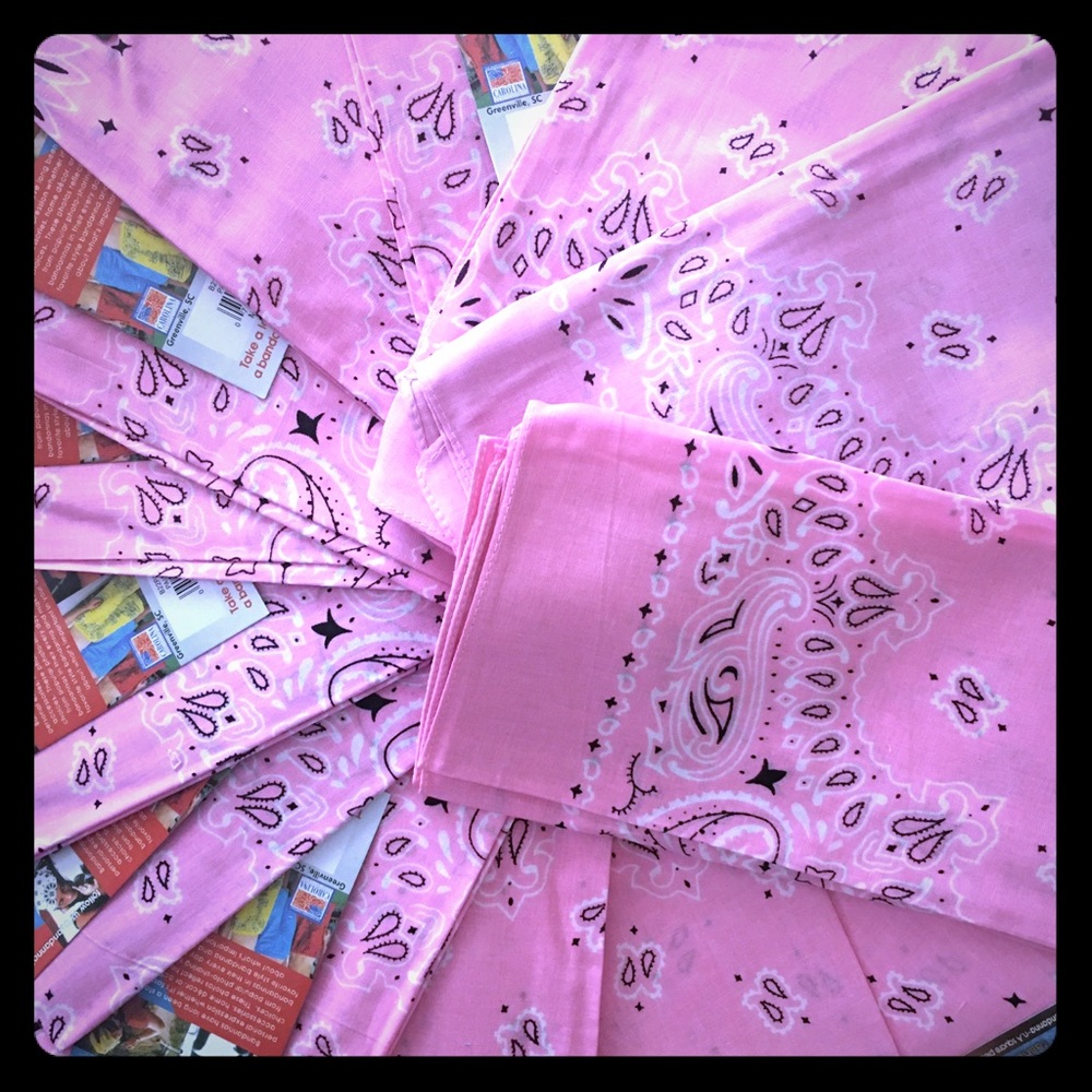 MASK - 4 PINK BANDANNA ‘S💕💝💕 4 FOR 1 💝
